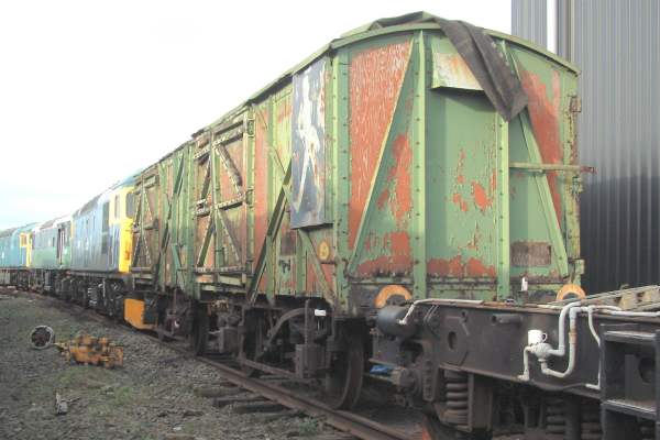 12 ton Palvan, British Railways. CLV205, Johnnie Walker No.JW6058